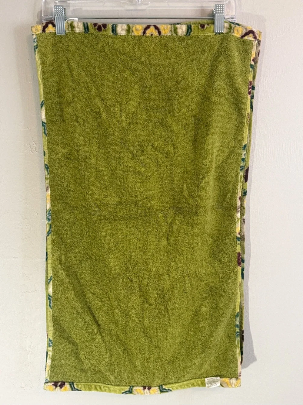 COST PLUS WORLD MARKET Set Of 2 Boho Green Medallion Print Hand Towels 16” X 28”